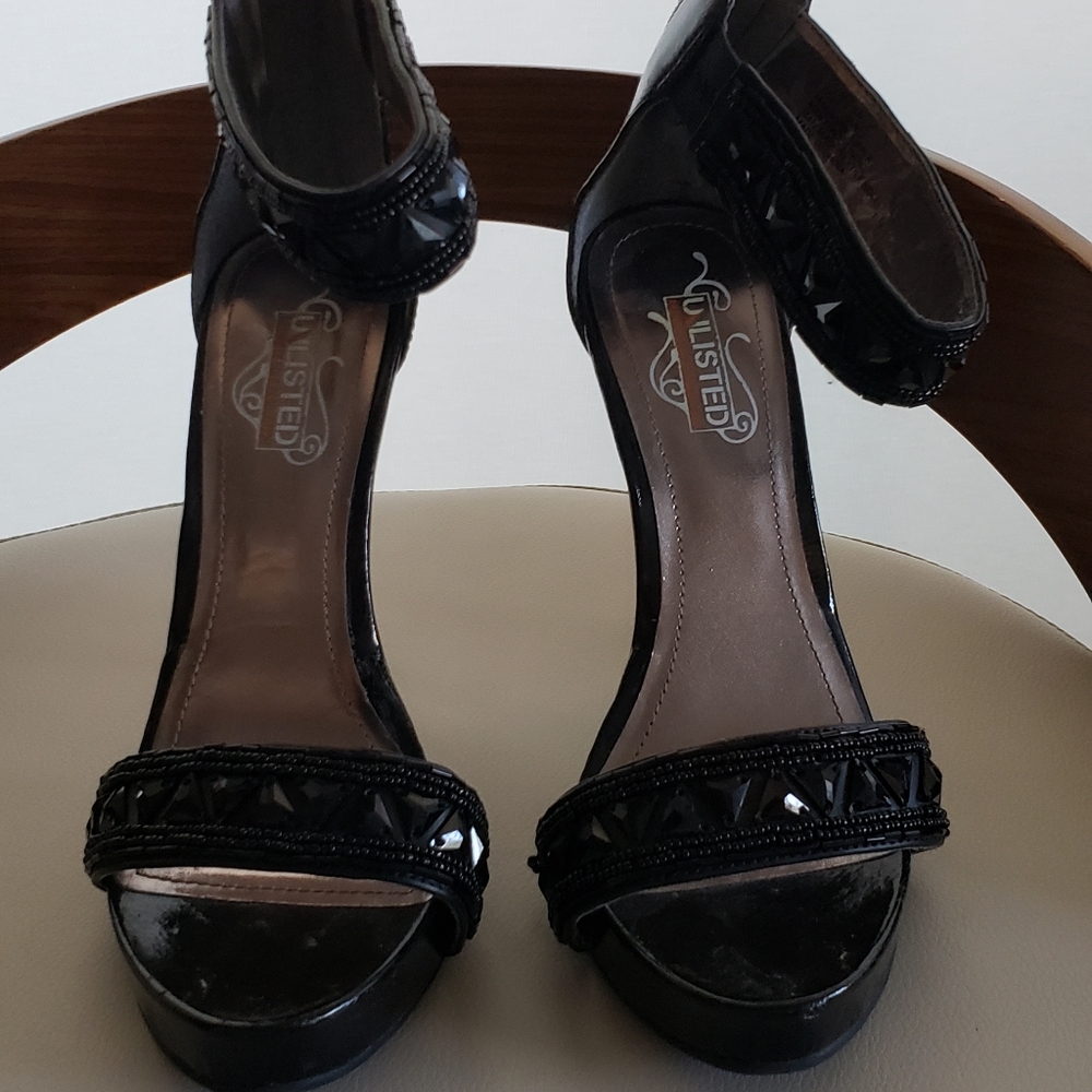 Sandals - Picture 2 of 5